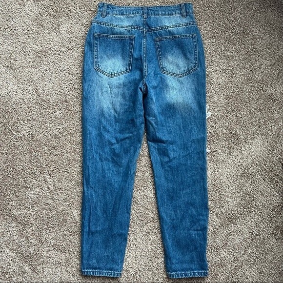 Forever 21 Destroyed Mom Jeans - Picture 6 of 7